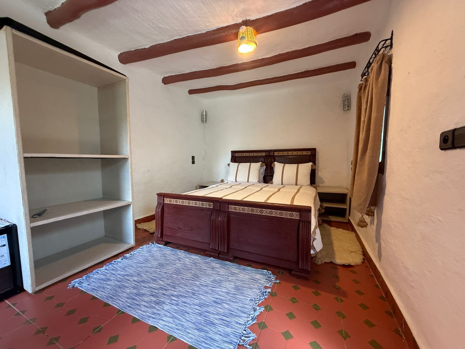 MENZAH BELLOTA - ROOM 1